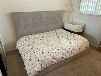 Day Bed Frame & Mattress