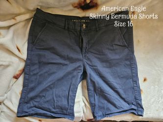 American Eagle Skinny Bermuda Shorts 