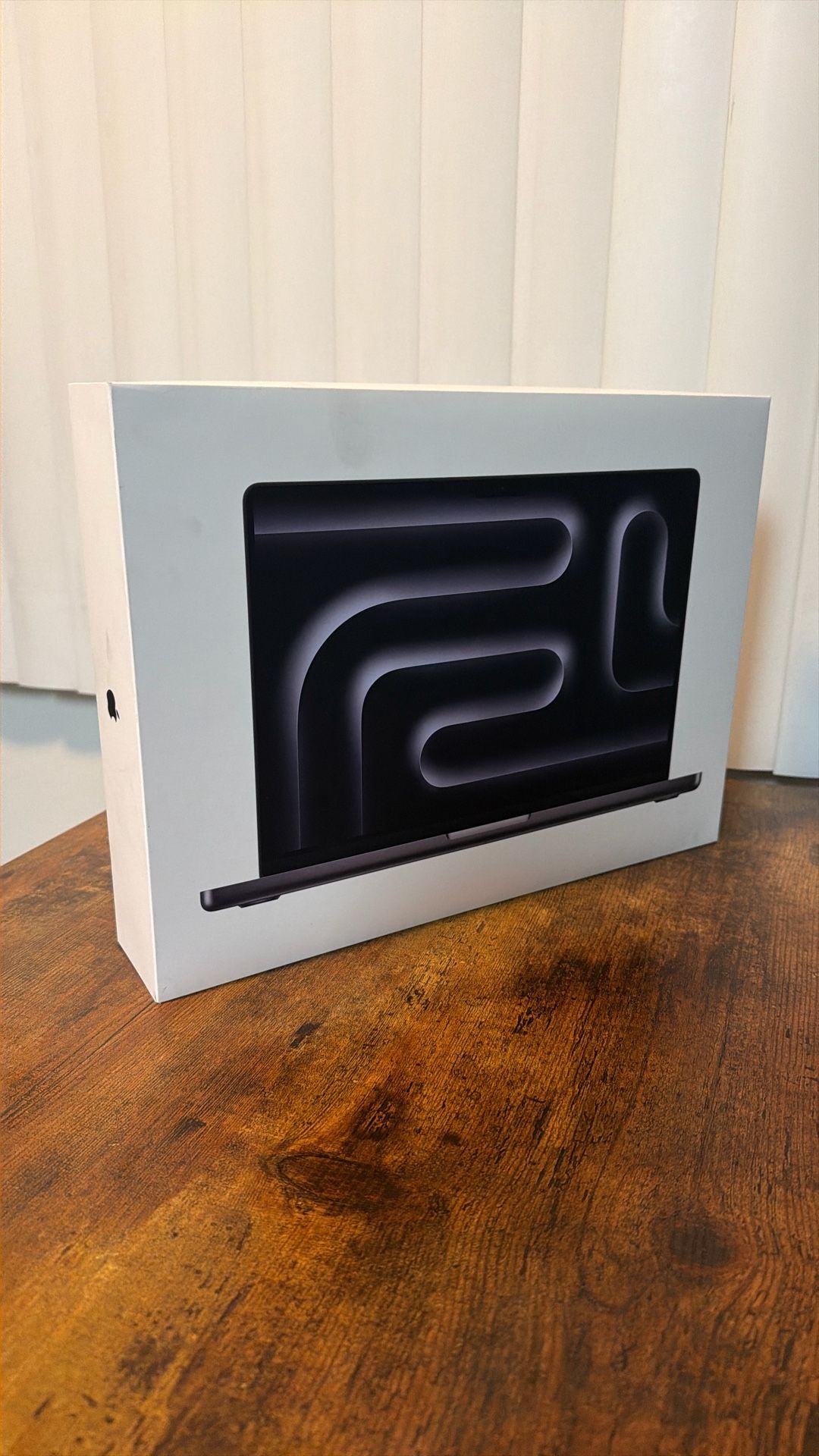 Apple 2025 MacBook Pro M5, 14.2-inch, 16GB RAM, 512 SSD, Space Black