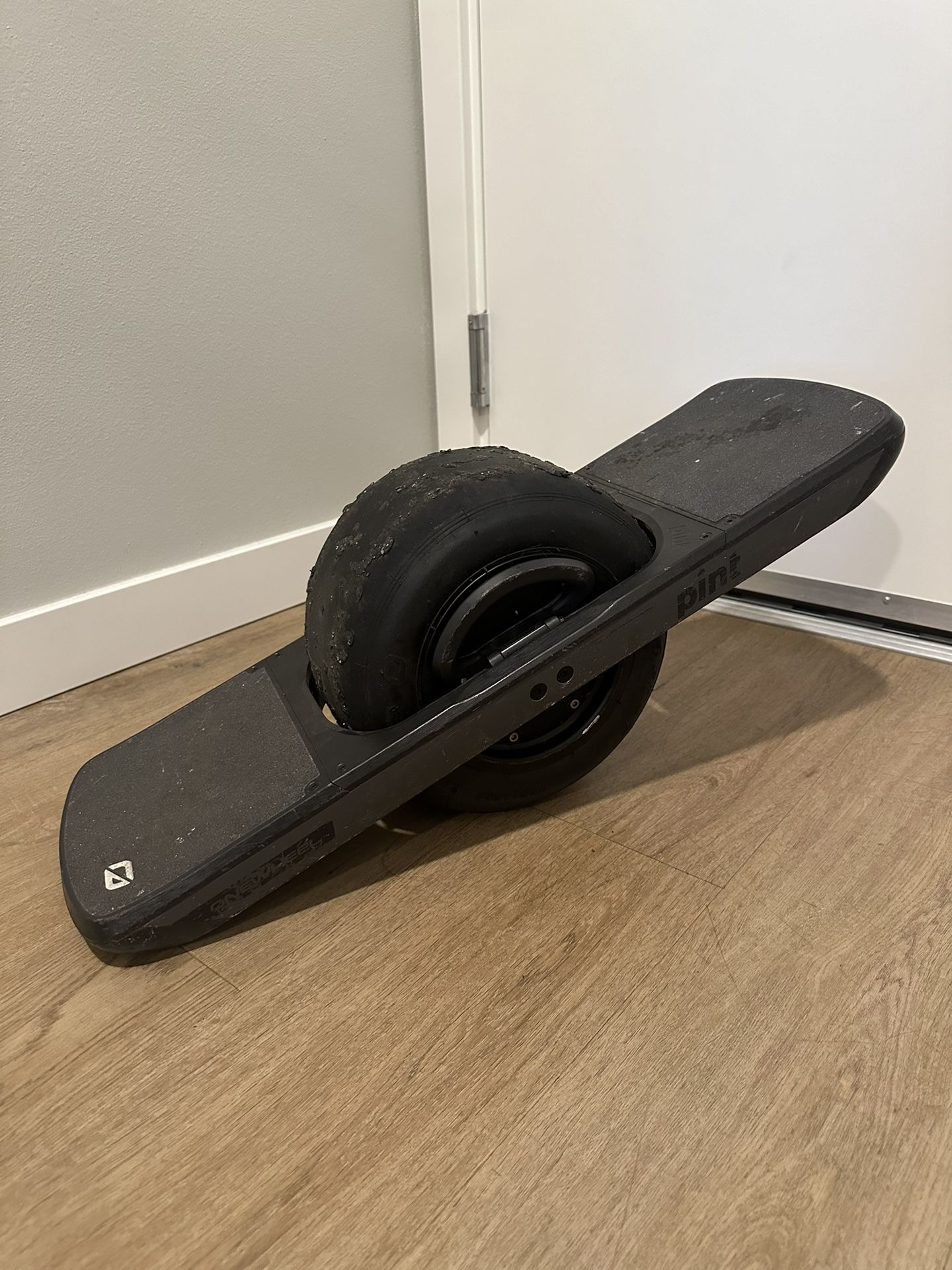 ONEWHEEL PINT ELECTRIC SCOOTER ONE WHEEL