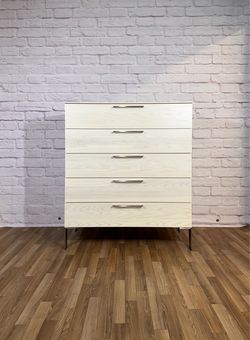 Room & Board Kenwood 5-Drawer Dresser⚡️