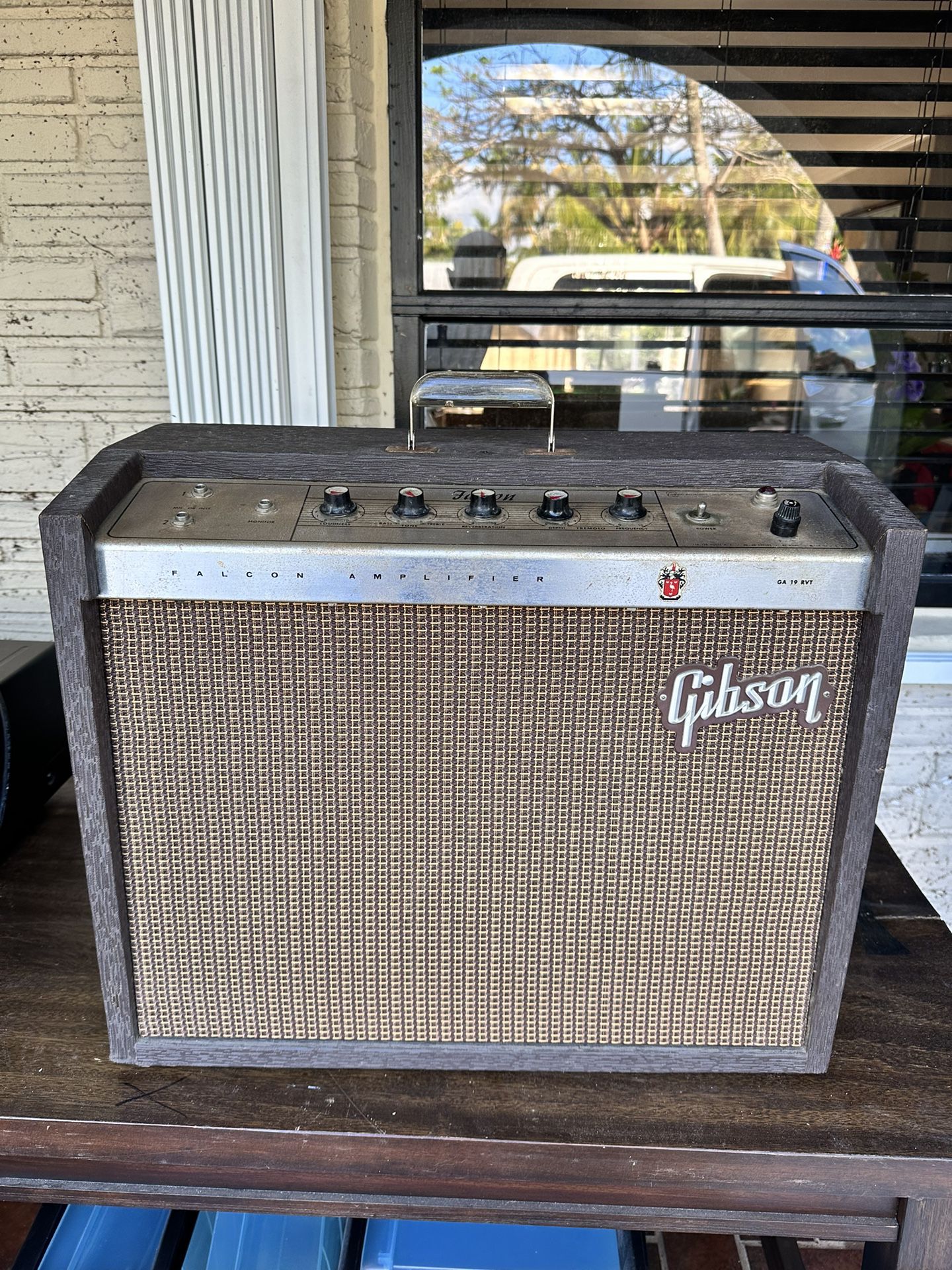 Gibson Falcon Amp