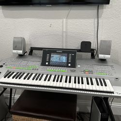 Yamaha TYROS 2 