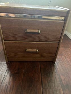 Wood Grain 2-Drawer Nightstand