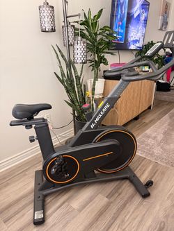Indoor cycling bike
