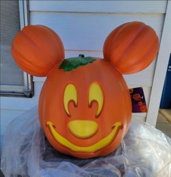 DISNEY BIG 22" MICKEY MOUSE LIGHT UP PUMPKIN JACK O LANTERN DECOR FROM 2022 NEW WITH TAGS