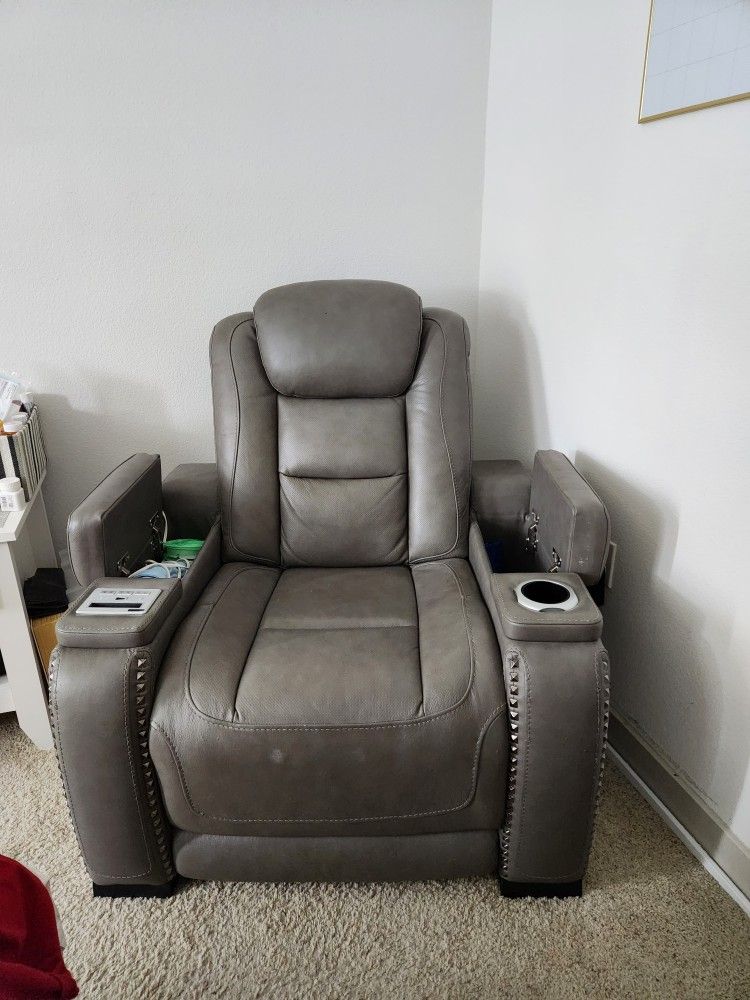 Automatic Recliner