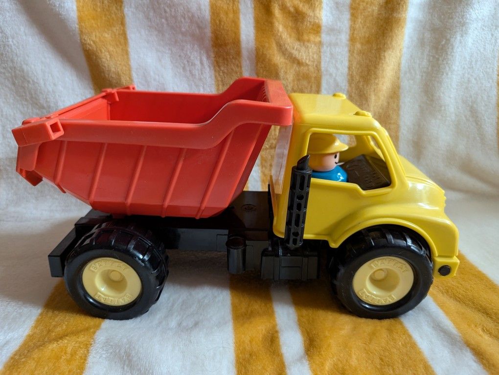 Battat Dump Truck