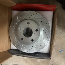 2017 Toyota RAV4 Front Slotted Rotors 