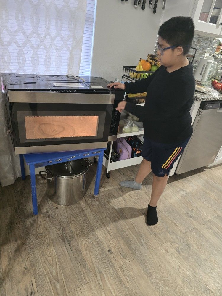 Midea Over The Stove Microwave