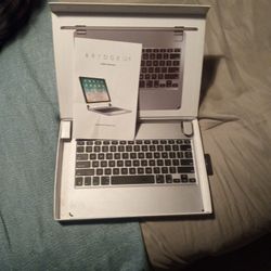 Wireless Keyboard Bluetooth For 12, 9 Inch iPad Pro New In The Box