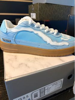 Watson baby blue bones 9.5m shoes