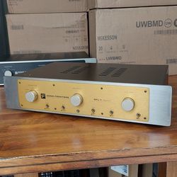 Sonic Frontier SFL-1 Signature Gold Preamplifier