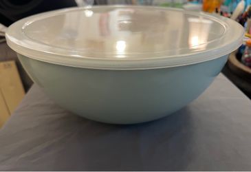Set of 4 blue plastic  Mixing Bowl with Clear Lid