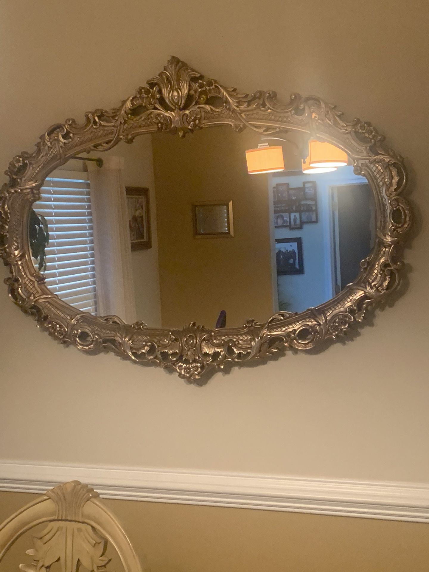 Gorgeous Gold Framed Wall Mirror. 