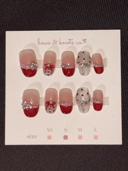 Red press on /gel-x nails (pick up only)