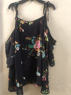 Shirt/blusa Black floral Size L