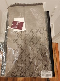 Brand new authentic Gucci GG Jacquard Wool & Silk Scarf