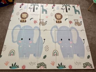 Beautiful Baby Play Mat for Floor Safari Animals