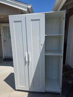 IkEA KID'S ROOM FURNITURE