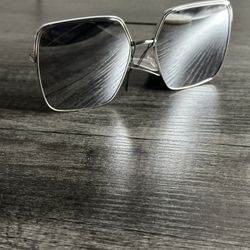 Mirrored Lens Sunglasses