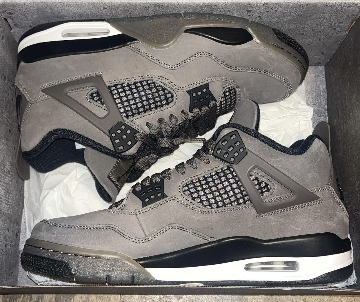 Men’s Air Jordan 4 Retro Cave Stone/Black-Phantom size 9.5