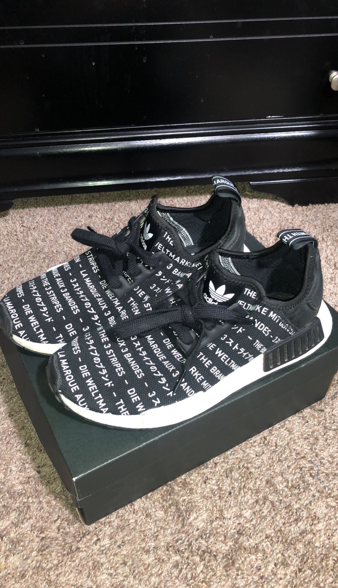 Adidas NMD R1 for Sale in San Antonio, - OfferUp