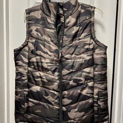 Women’s Vest Size Large 