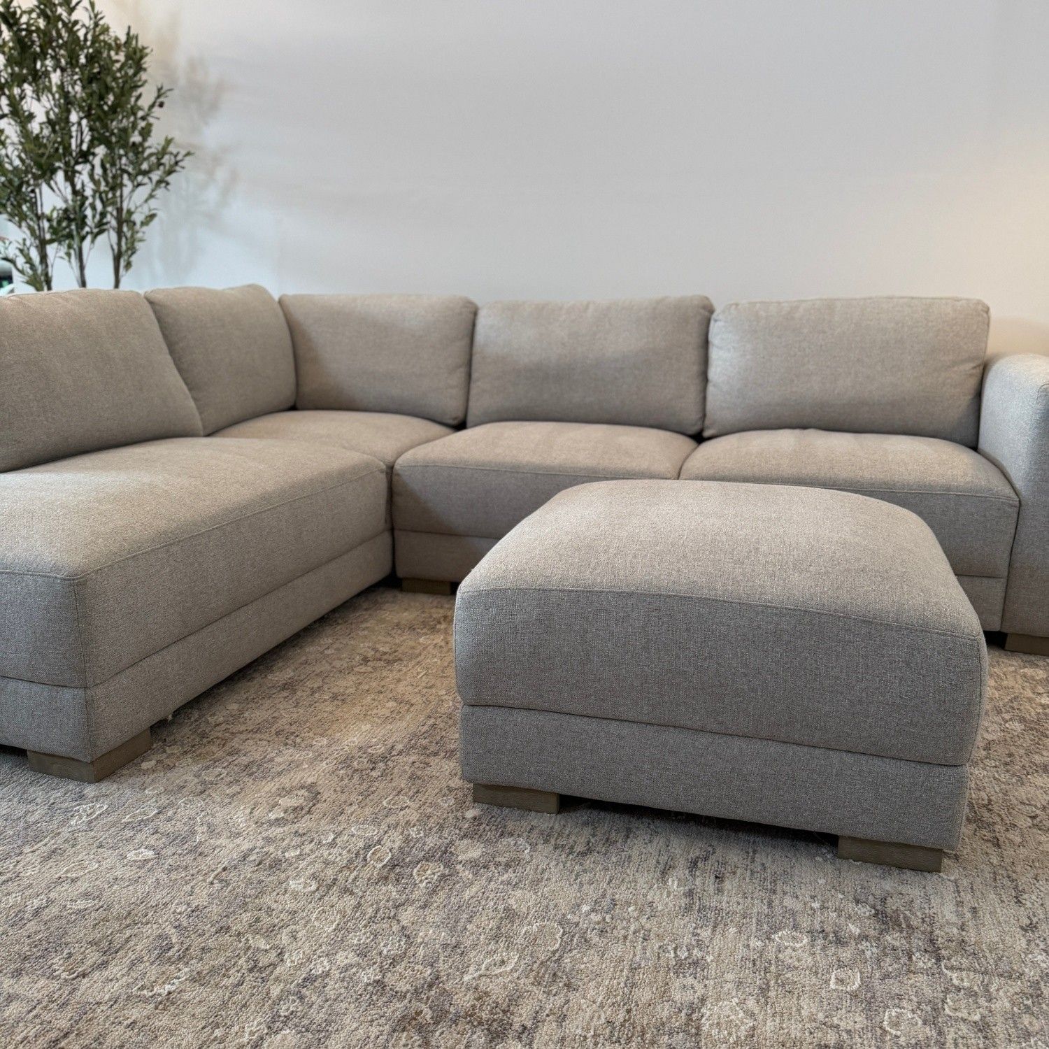 Sectional Couch with Ottoman Clean - Delivery Available