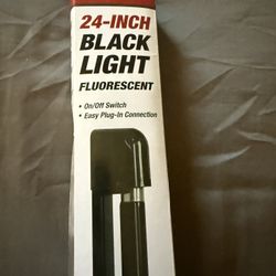 Brand new 24 inch black light fluorescent on and off switch easy plug-in condition