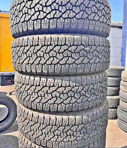275/65/20Goodyear vendo un set de llantas usadas excelente condiciones de vida las 4 ✅🤩I am selling a set of used tires, all 4 in excellent living co