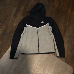 Nike Tech Hoodie