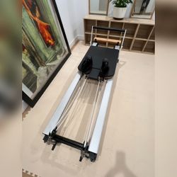 V2Max Merrithew Reformer Pilates - Like New – Houston, TX