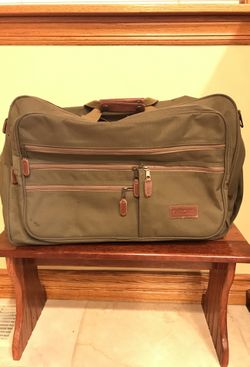 Olive heavy canvas travel bag.