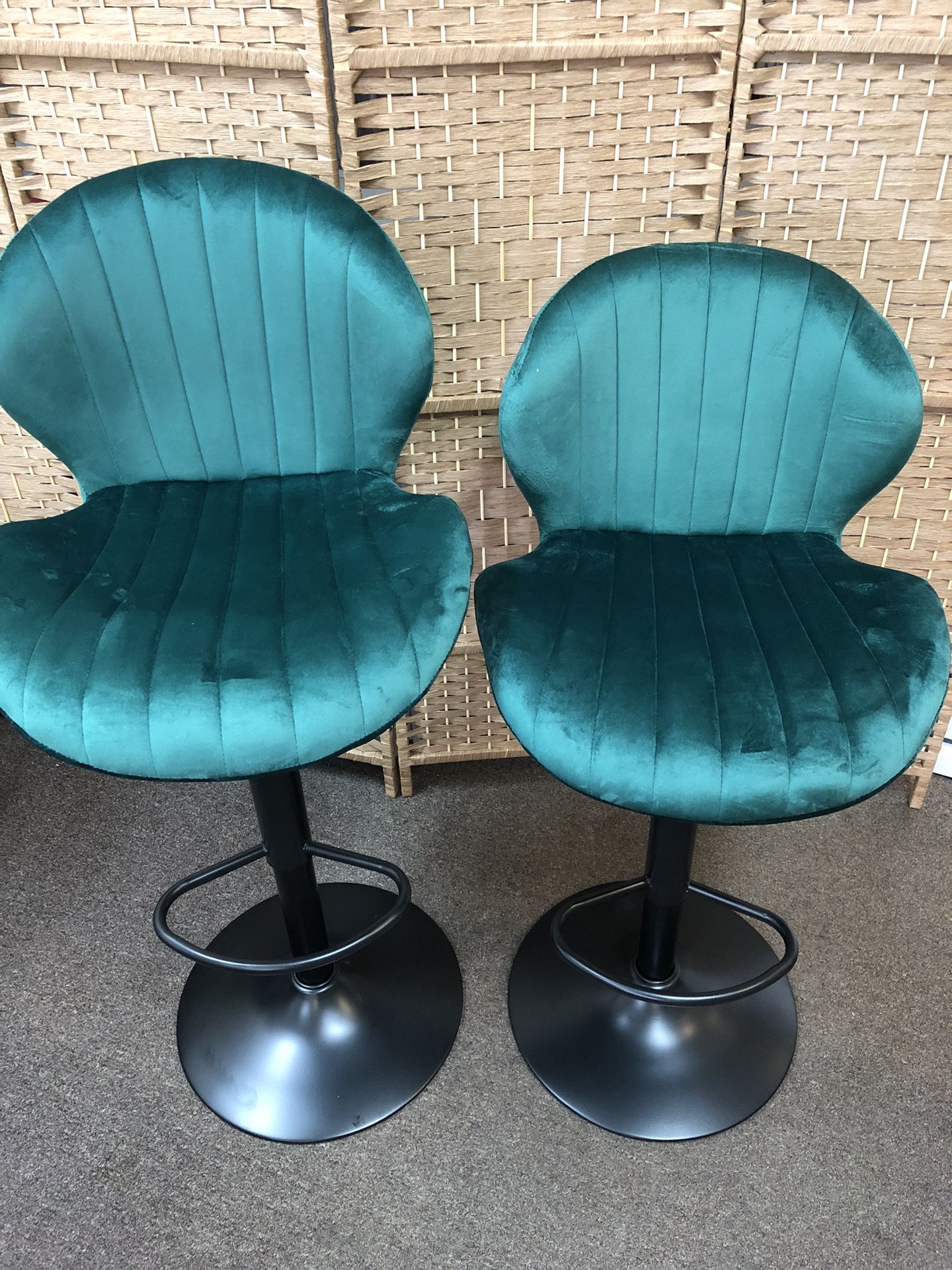 2 Pc Swivel Bar Stools 