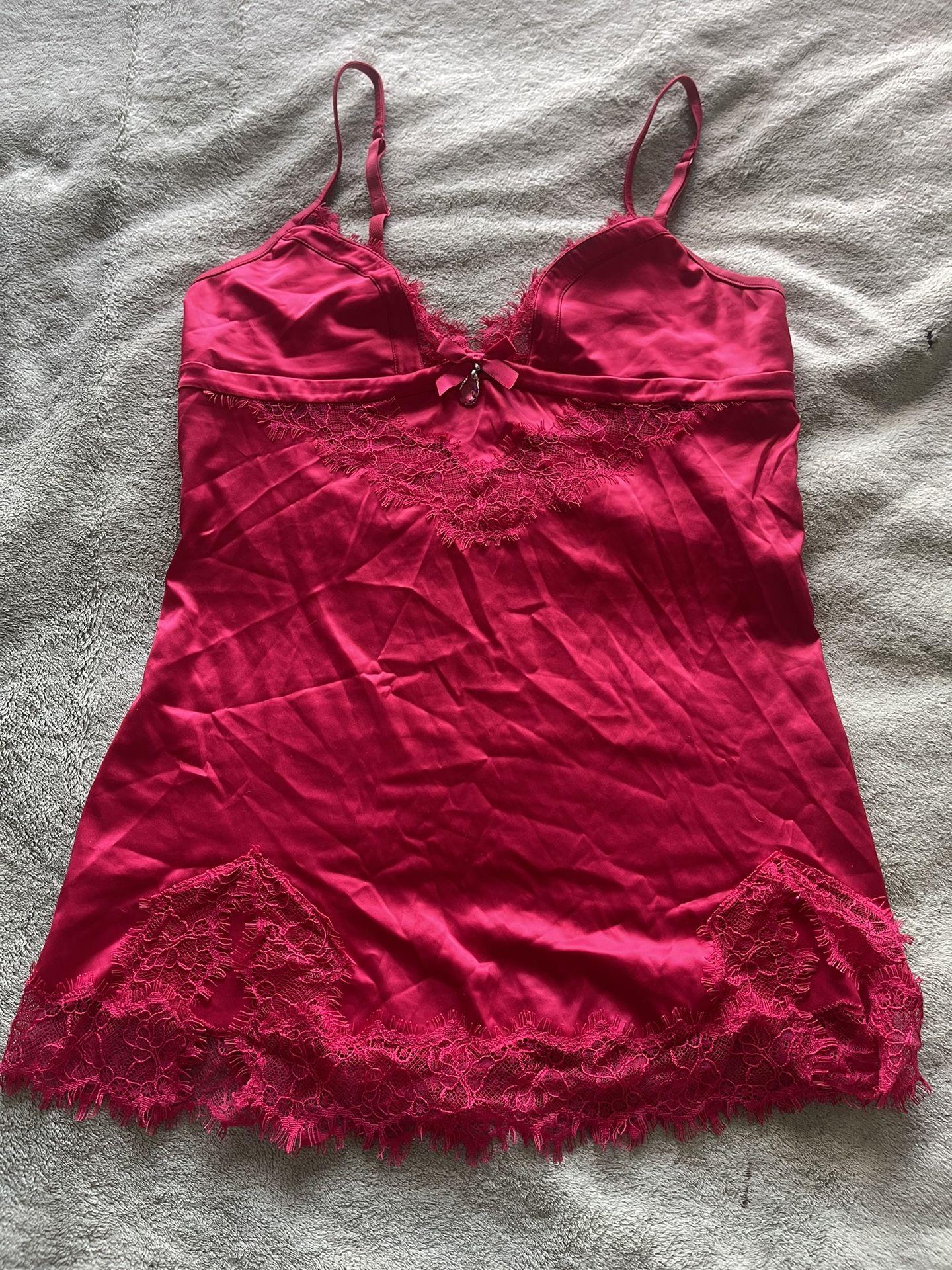 Women’s Clothes/lingerie