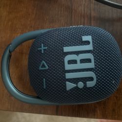 JBL Clip 4 Portable Bluetooth Speaker (Blue)