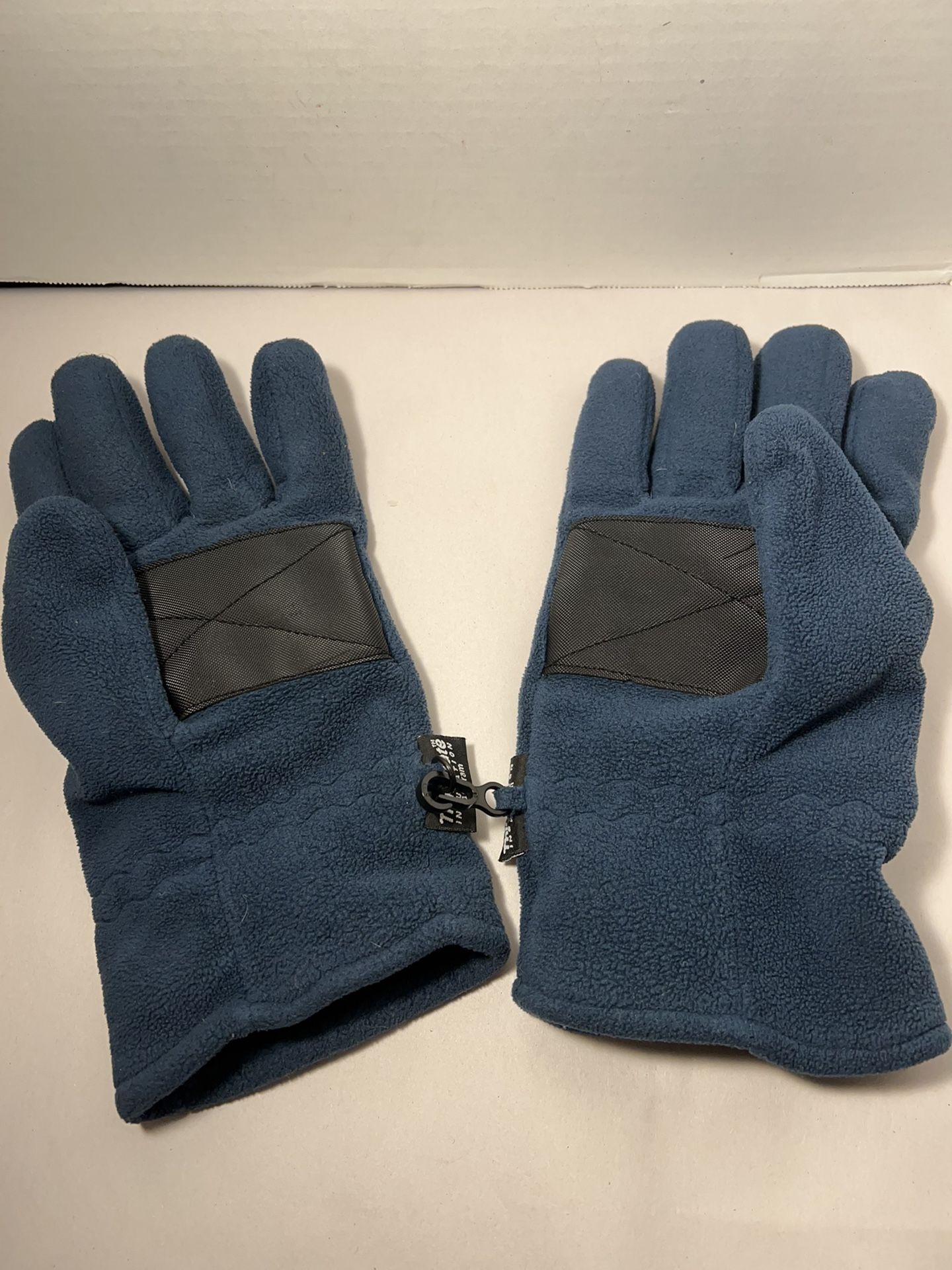 Thinsulated L/XL unisex insulated gloves