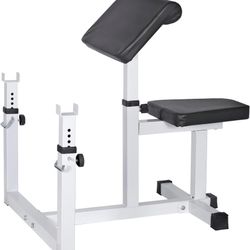 Preacher Curl Machine