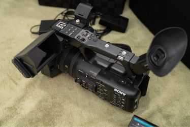 Camera Sony Z200