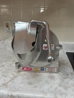 Grinder attachment for mixer (industrial)