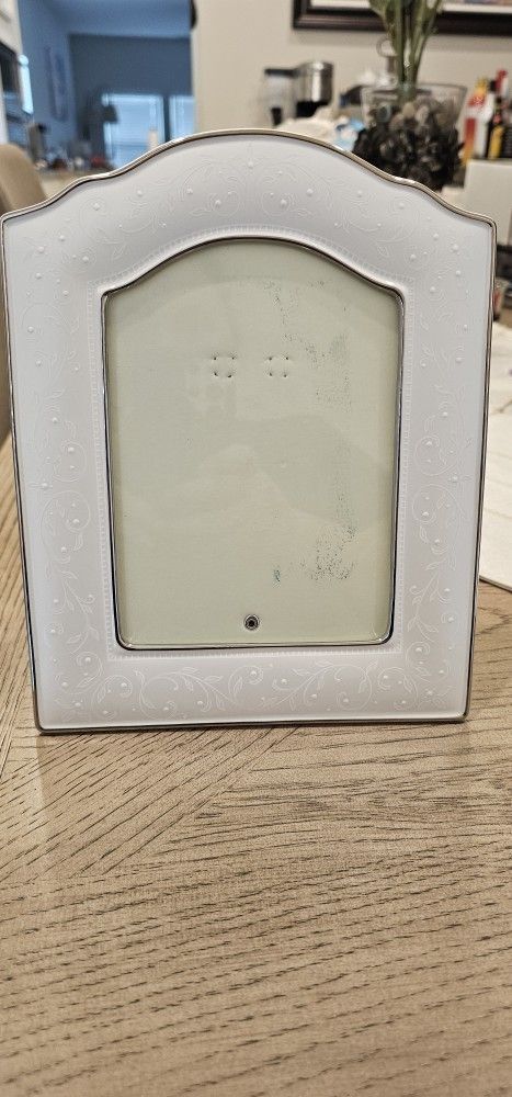 Lenox Picture Frame