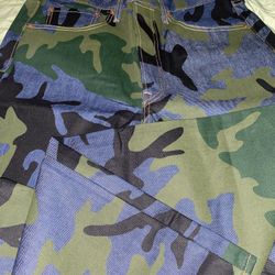 Camo Levis 501 Size 32