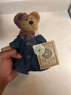 1998 Eleanor teddy bear from the Boyds Bears & Friends collection