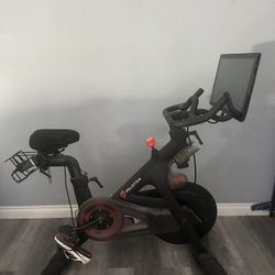 Peleton Bike