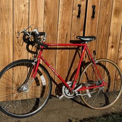 Vintage Schwinn Traveler Road Bike