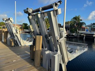 Boat lift 45.000 pounds