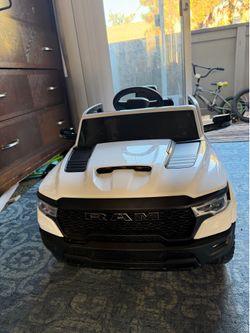 Ram ride on truck