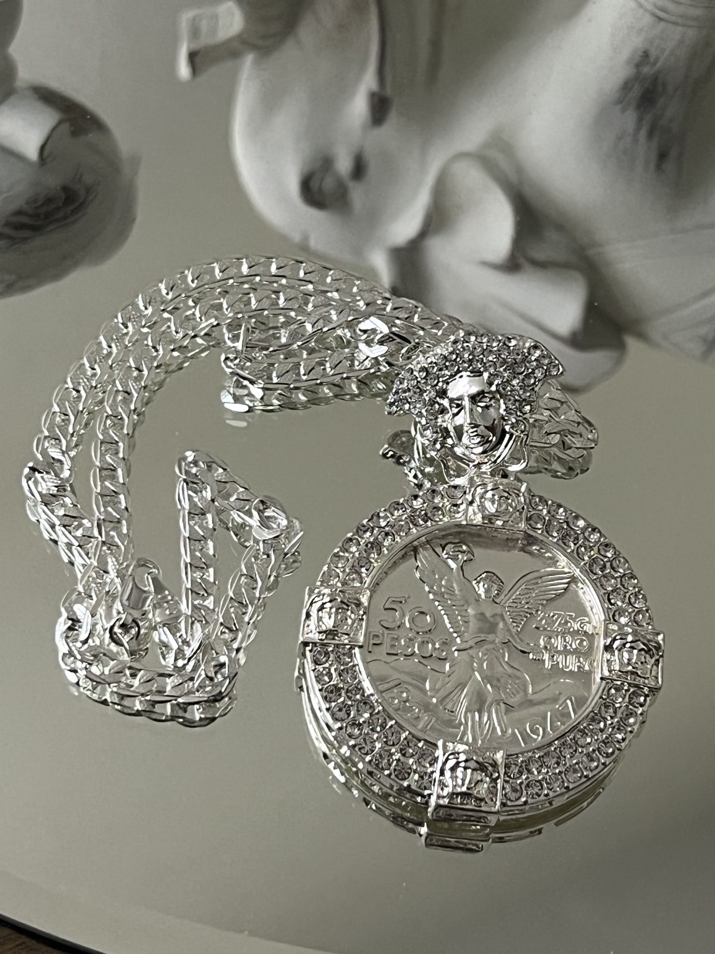 50 Pesos Silver Plated Medallion Pendant With Chain Necklace 20” 5.5mm