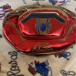 disneyland marvel bag !